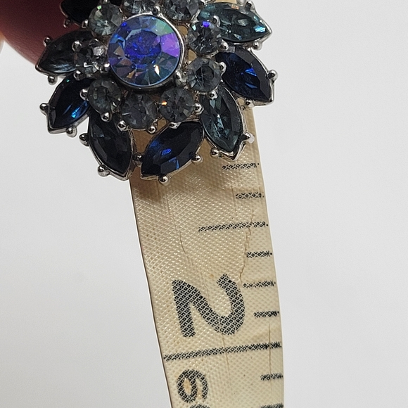 VTG "Crown" Trifari Pendant Necklace | Siver Tone, Shades of Blue | SIGNED - Picture 7 of 8